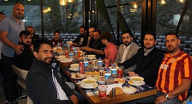 Gebze'de Abdulkadir Ayar'dan iftar geleneği