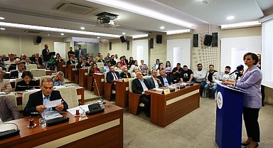 İzmir Karabağlar'da ilk meclis