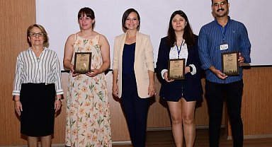 İzmir'de Karabağlar'ın geleceği gençlerle şekilleniyor