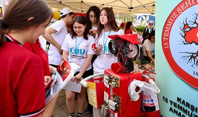 İzmirli liselerin bilim uygulamaları sergilendi