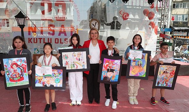 İzmit'teki resim yarışmasında ödüller sahiplerini buldu