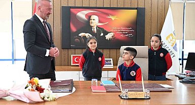 Karacabey'de başkanlık koltuğuna Baran oturdu