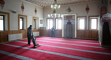 Kayseri Melikgazi'den camilere bayram temizliği