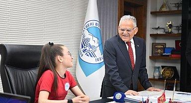 Kayseri'de çocuk başkan "Çanakkale Gezisi" talimatı verdi