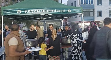 Keşan Belediyesi'nin iftarına yoğun ilgi
