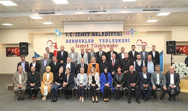 Kocaeli İzmit'te Başkan Hürriyet muhtarlarla buluştu