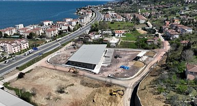 Kocaeli Karamürsel terminal binasında çatı imalatı tamam