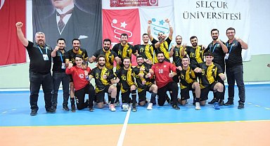 Konya Büyükşehir Belediyespor hentbolda Play-off'a kaldı