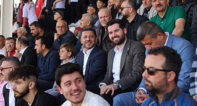 Nevşehir Belediyespor taraftarları Arı'yı bağrına bastı