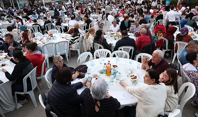 Nilüfer'de 5 bin kişi iftarda buluştu