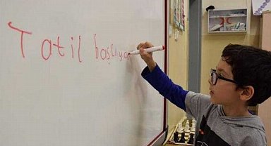 Okullar ara tatile giriyor