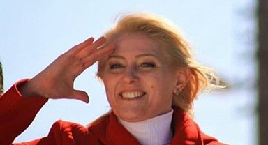 Özlem Becan asker selamı verdi 31 Mart seçimlerini değerlendirdi