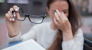 Sigara kullanımı göz sağlığını olumsuz etkiliyor!