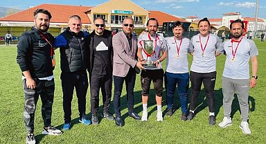 Talasgücü'nün U14'ü Türkiye şampiyonu