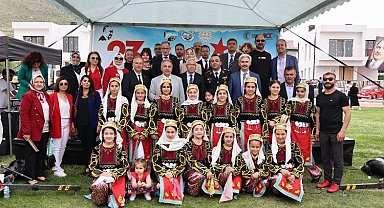Talas'ta 23 Nisan coşkusu alanlardan taştı