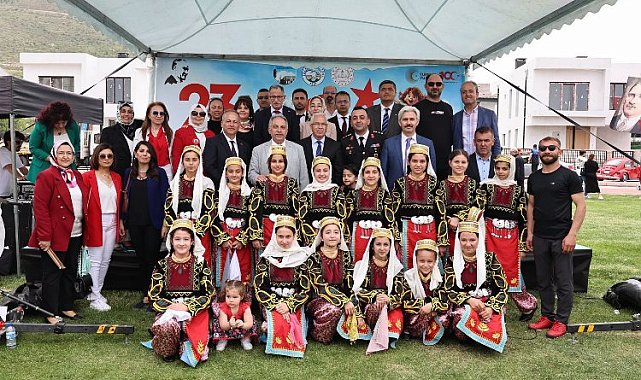 Talas'ta 23 Nisan coşkusu alanlardan taştı