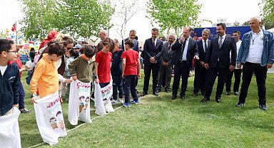 TBMM bahçesinde renkli buluşma