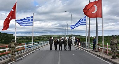 Türk askeri yetkililer Yunanistan'ı ziyaret etti