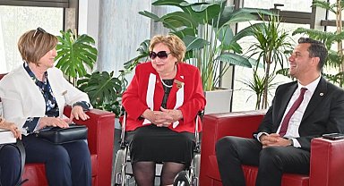 Türk Kadınlar Konseyi'nden Manisa Büyükşehir'e ziyaret