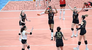VakıfBank sezonu 3. sırada tamamladı