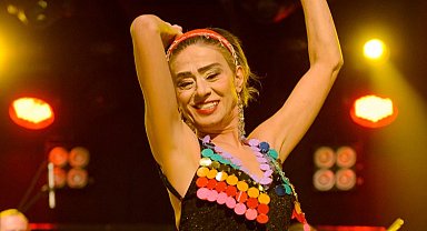 Yıldız Tilbe tarzıyla konuşuldu