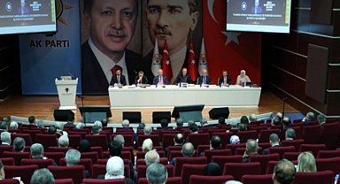 AK Parti MKYK toplantısı 3 saat sürdü