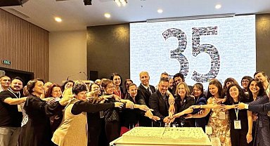 Aktiffelsefe 35 yılını kutladı