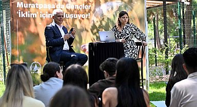 Antalya Muratpaşa'da genç söyleşi