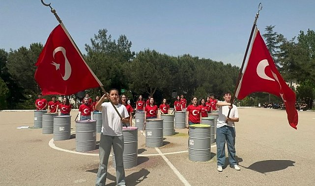 AVPAL öğrencilerinden muhteşem kutlama