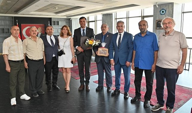 Azerbaycan Kültür Evi Derneği'nden Başkan Zeyrek'e ziyaret