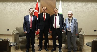 Başkan Altay Konya'da yapılan OICC kapsamında ikili temaslarda bulundu