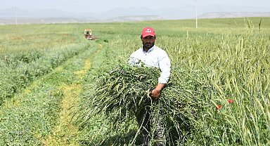 Başkan Altay: "Milli ekonomiye katma değer sağlıyoruz"