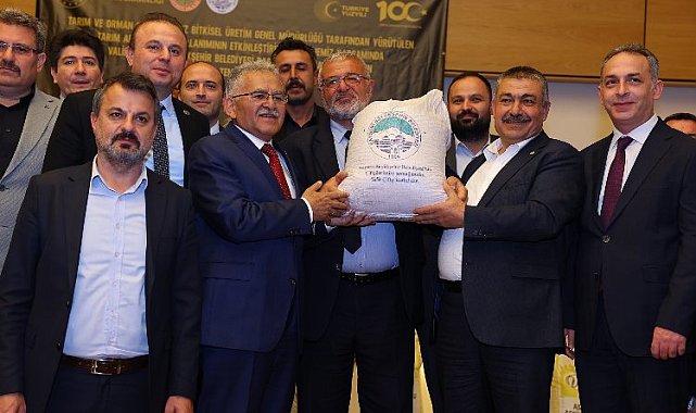 Başkan Büyükkılıç: "Çiftçiye destekte Türkiye'ye örnek oluyoruz"