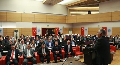 Başkan Büyükkılıç, Yerel Yönetimler Mevzuat Bilgilendirme Eğitimi Programı'na katıldı