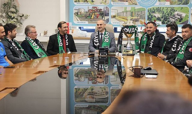 Başkan Çiftçi, şampiyon Çayırovaspor'u ağırladı