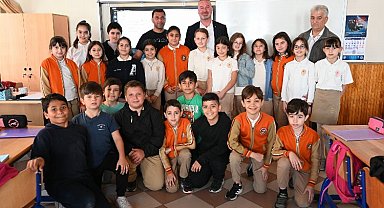 Başkan Fatih Karabatı sınıf başkanı Zehranur'un seçim vaadini yerine getirdi