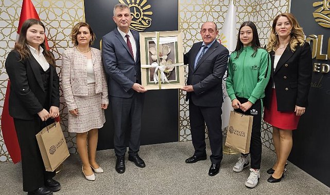 Başkan Sezer'e başarılı sporculardan ziyaret