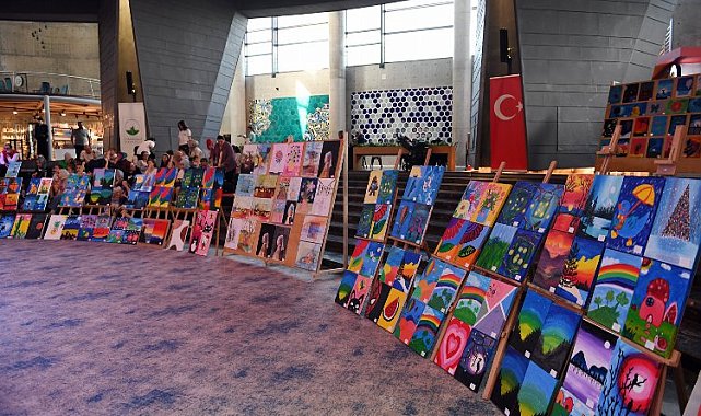 Bilgi Evi öğrencilerinden dönem sonu sergisi