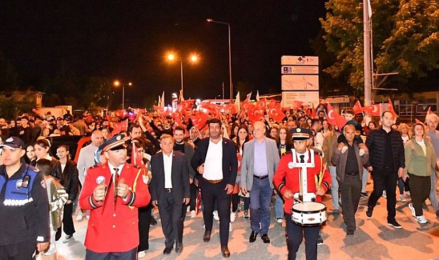 Bursa Mustafakemalpaşa aydınlandı