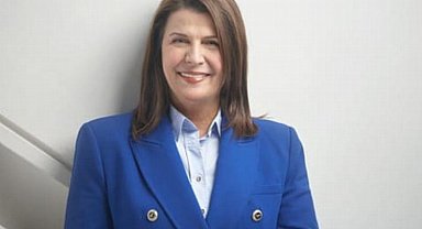 CHP'li Foça Belediye Başkanı makam aracını satıyor