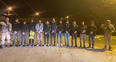 Edirne'de Jandarma 27 kaçak göçmeni yakaladı