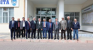 Esnaf odalarından Özdoğan'a hayırlı olsun ziyareti