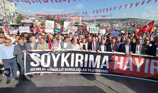 Gemlik'te Gazze'ye destek yürüyüşü