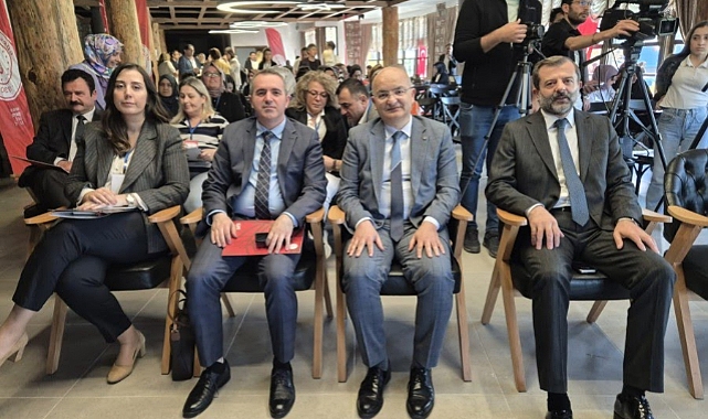 Gürsu Belediyesi'nden güçlü kadın çalıştayı