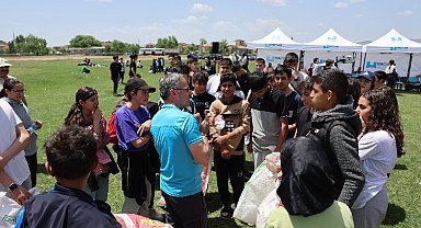 Hacılar'da Başkan Özdoğan'dan öğrencilere moral