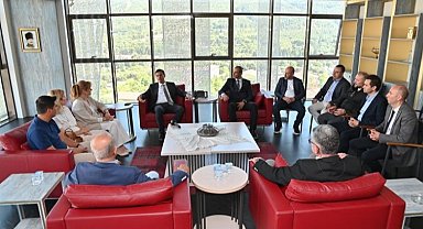 İnşaat Mühendisleri Odası'ndan Başkan Zeyrek'e ziyaret