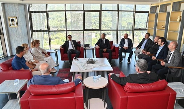 İnşaat Mühendisleri Odası'ndan Başkan Zeyrek'e ziyaret