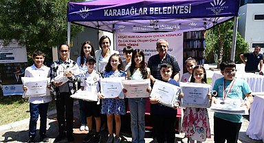İzmir Karabağlar'da Başkan Kınay çocuklardan söz aldı