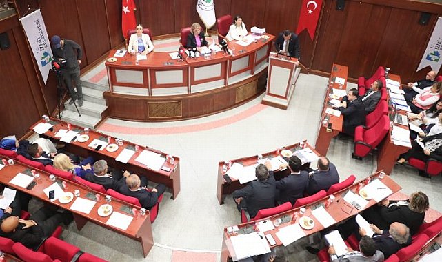 İzmit'te 'mezarlık yeri' algısına 'dini tesis satışı' göndermesi
