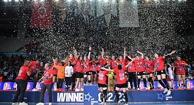 Kastamonu ve Konyaaltı belediye başkanlarına çağrı